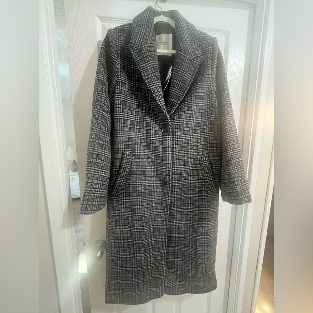 Abercrombie & Fitch Black and Gray Trench Coat